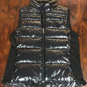 New DKNY Puffy Puffer Active Wear Vest, Size M